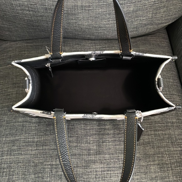 Coach Dempsey Carryall With Houndstooth Print And Patch - Picture 5 of 5